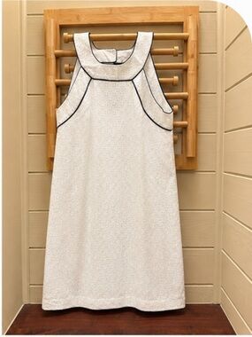 crown & ivy White Eyelet Midi Dress with Navy Piping